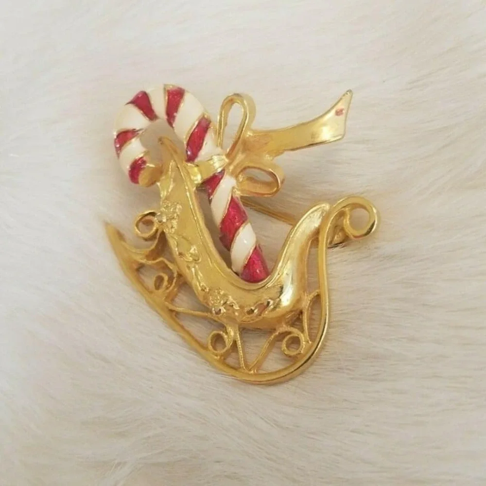 Vintage Candy Cane Sleigh Brooch Enamel Christmas Holidays Sled Gold Tone  5261